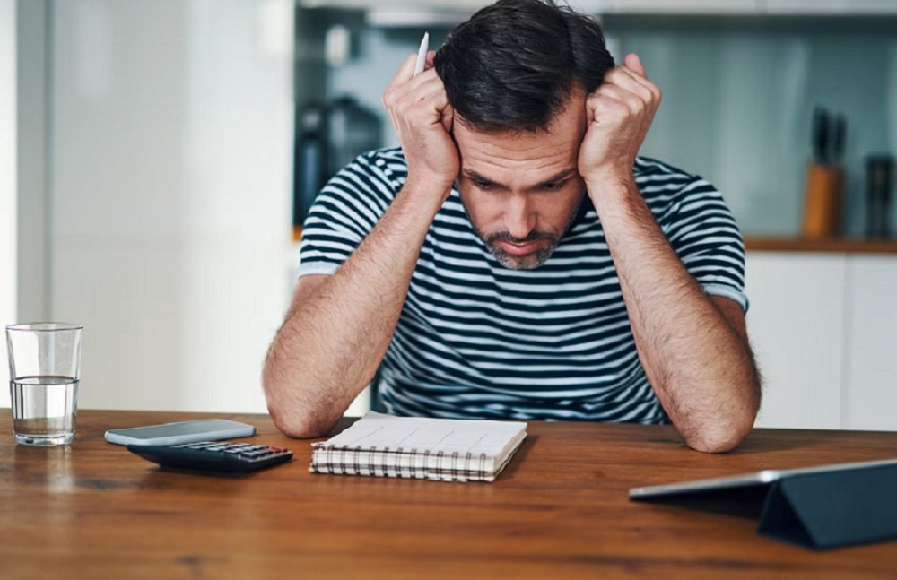 Deuda: El 86,6% de los argentinos necesitan dos empleos para llegar a fin de mes y el 62% se endeuda para gastos básicos