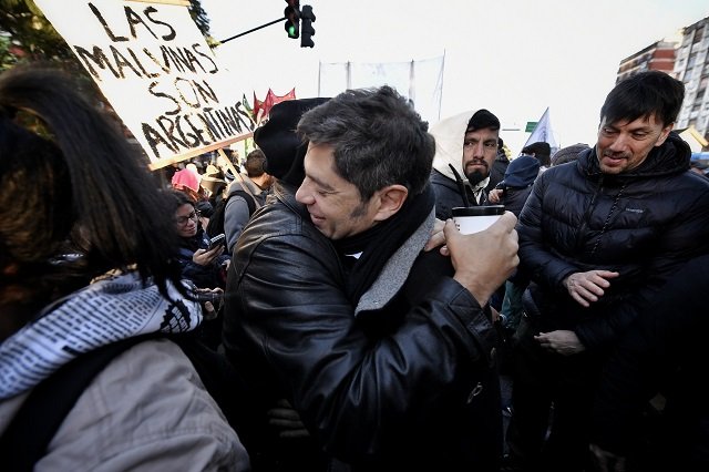 Kicillof participó de la peregrinación a San Cayetano y cuestionó al Gobierno nacional