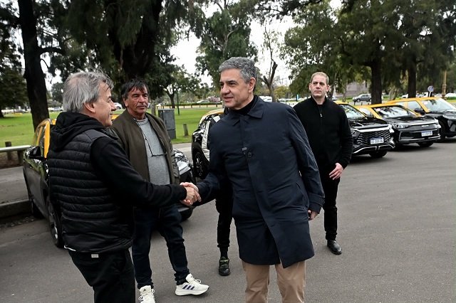 La Ciudad impulsa los taxis eléctricos con créditos muy accesibles y ya están en las calles porteñas
