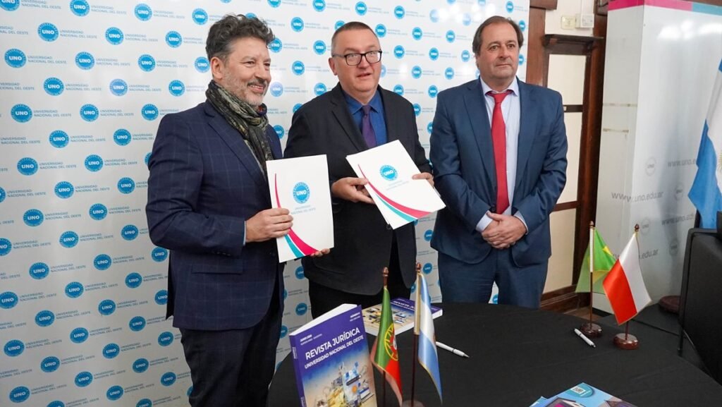 La Universidad Nacional del Oeste firmó nuevos convenios para sus estudiantes