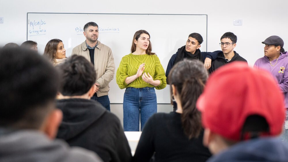 Mariel Fernández inauguró tres nuevas aulas en la Escuela Primaria Nº 28 de Trujui