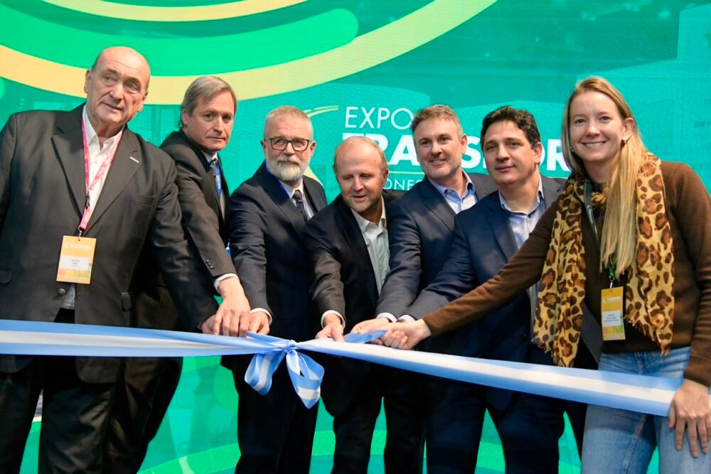 Marinucci inauguró la Expo Transporte en La Rural y destacó la importancia de la infraestructura y la seguridad vial