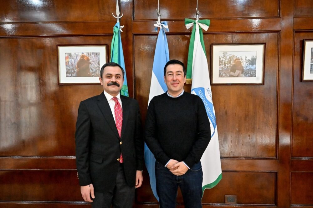 Nardini fortalece vínculos internacionales con Egipto
