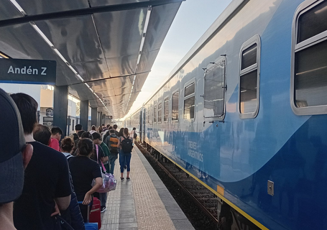 Nuevo tren entre Retiro y el conurbano bonaerense: paradas, frecuencias y precios