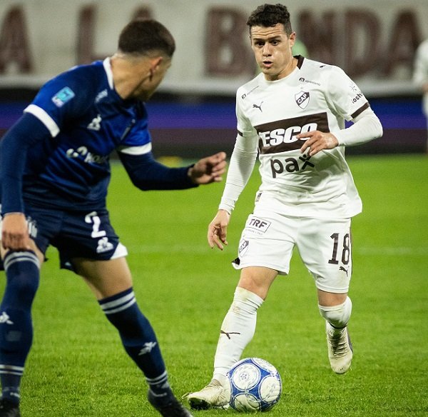 Platense no encuentra el rumbo y cae por goleada ante Talleres en Vicente López