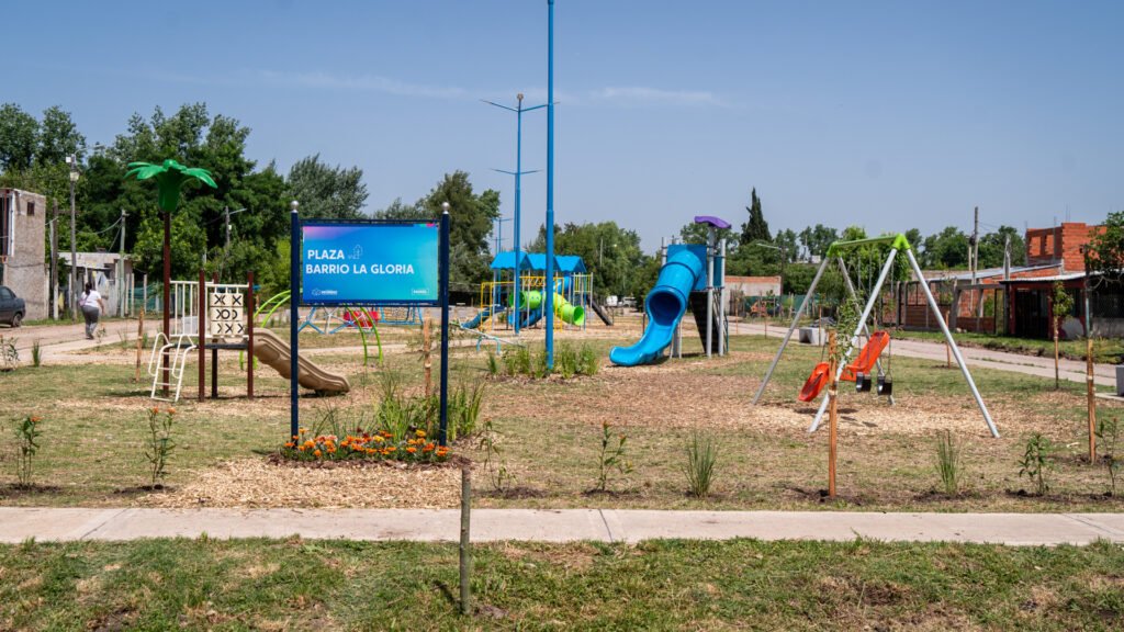 Se renovaron plazas y espacios públicos en distintas localidades de Moreno