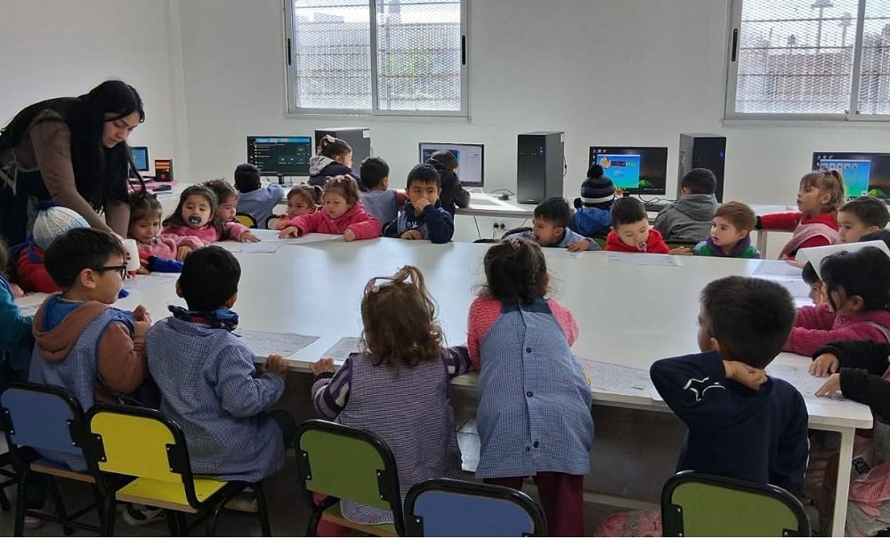 José C. Paz ofrece talleres de informática desde los 2 años en los centros de niñez y primera infancia