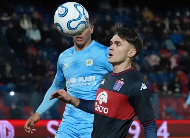Tigre con 10 cayó ante City Torque y quedo eliminado de la Sudamericana