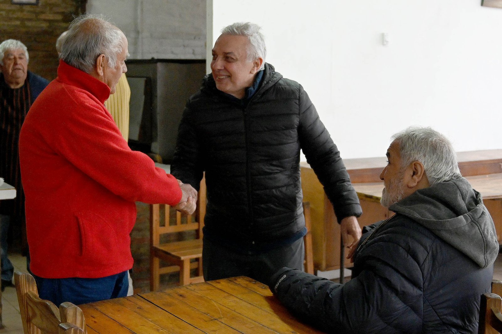 Julio Zamora en un centro de jubilados