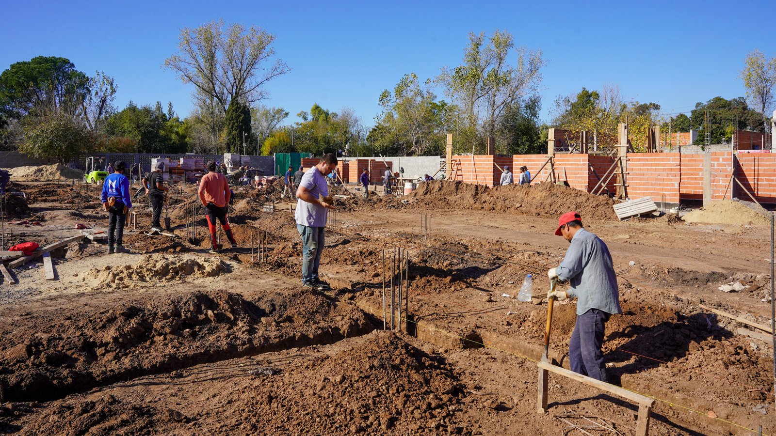 Avanza la obra del nuevo edificio de la Escuela Secundaria N° 56 en Francisco Álvarez