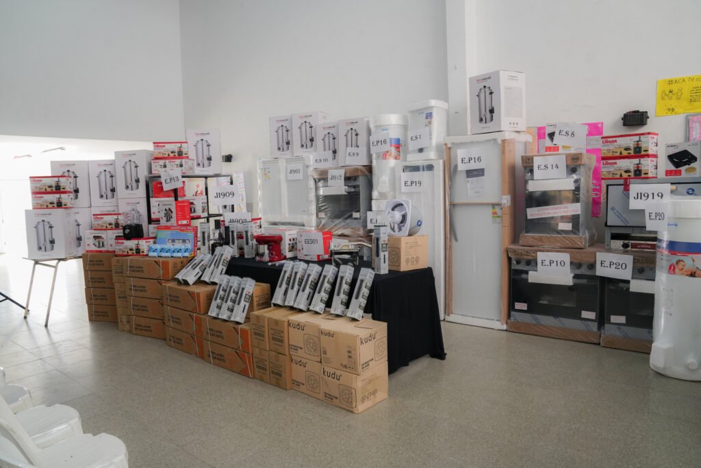 Escuelas de Ituzaingó recibieron equipamientos por 45 millones de pesos