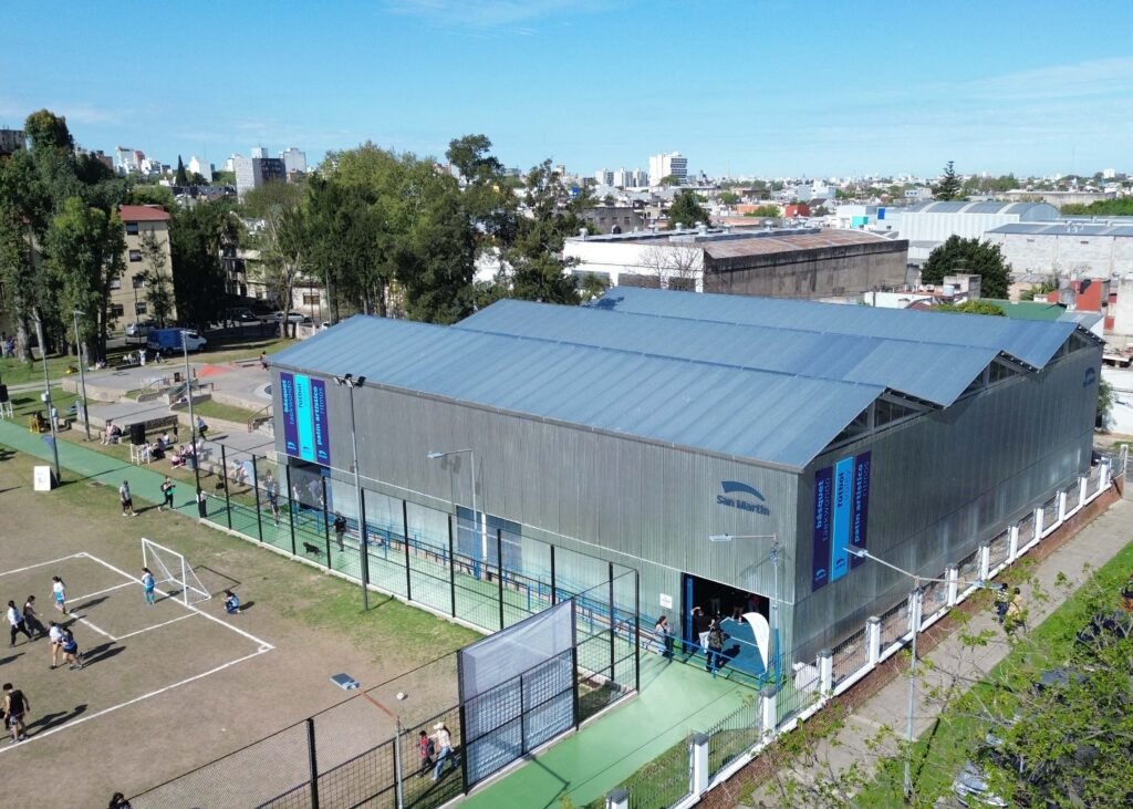 Fernando Moreira inauguró el nuevo espacio multideportivo del Parque José Hernández