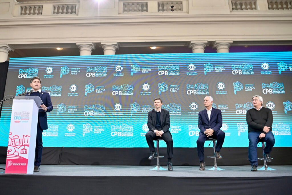 Kicillof: “Hay una política nacional que busca construir un país dependiente, primarizado en lo productivo y precarizado en lo laboral”