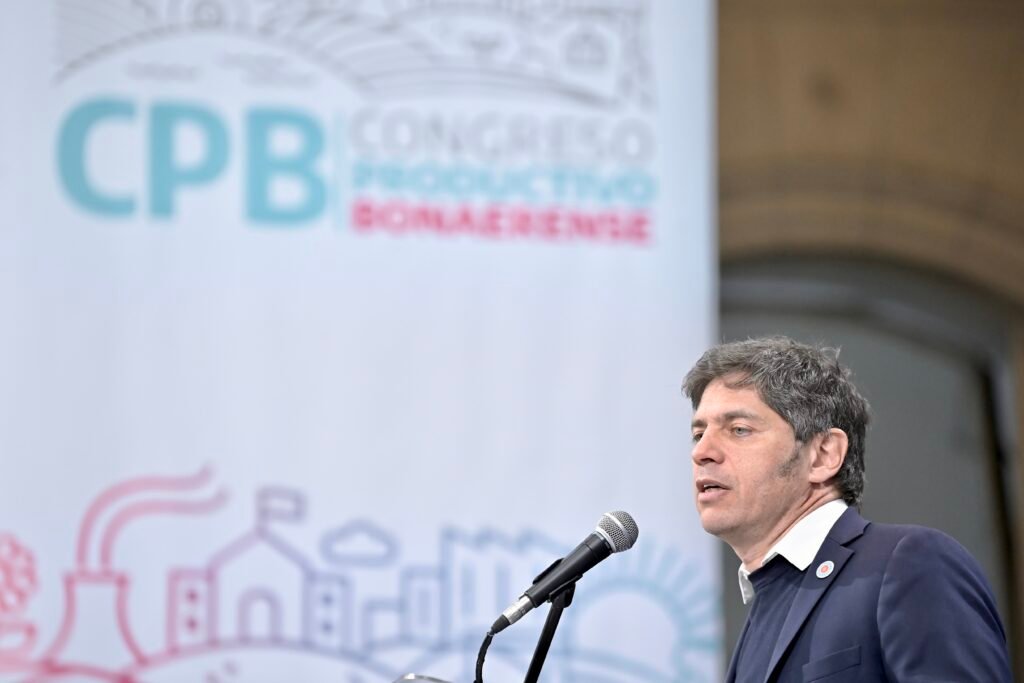 Kicillof: “Hay una política nacional que busca construir un país dependiente, primarizado en lo productivo y precarizado en lo laboral”