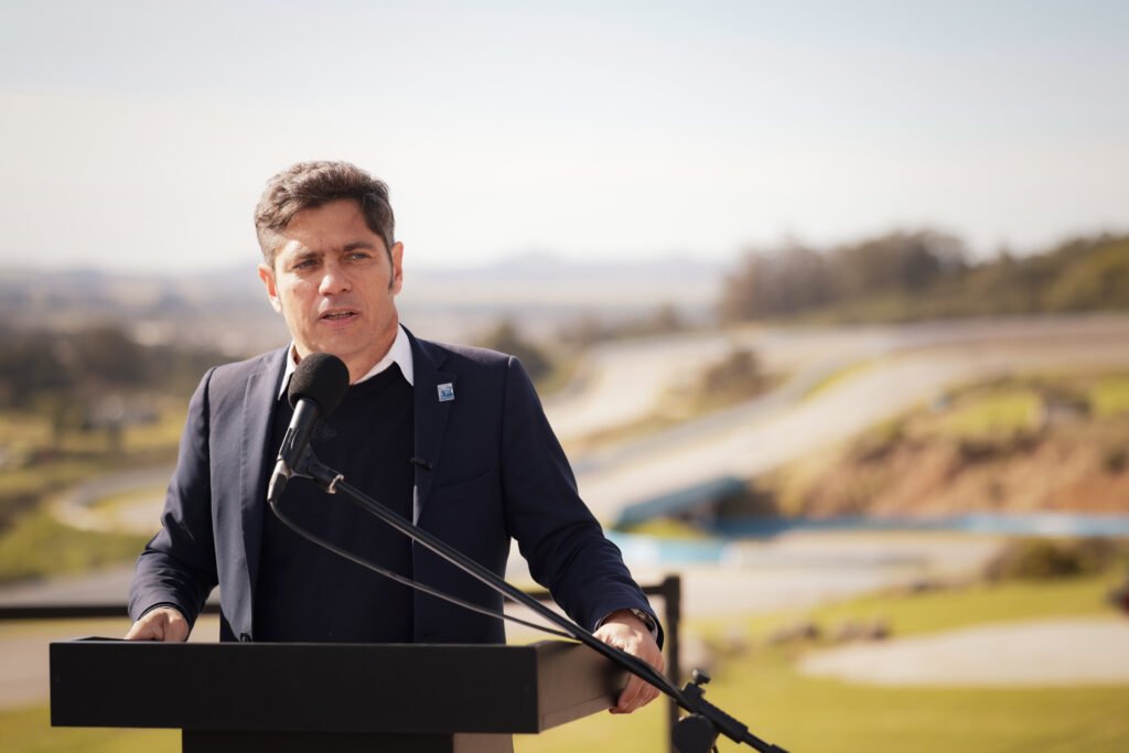 Kicillof encabezó la reinauguración del Autódromo Juan Manuel Fangio