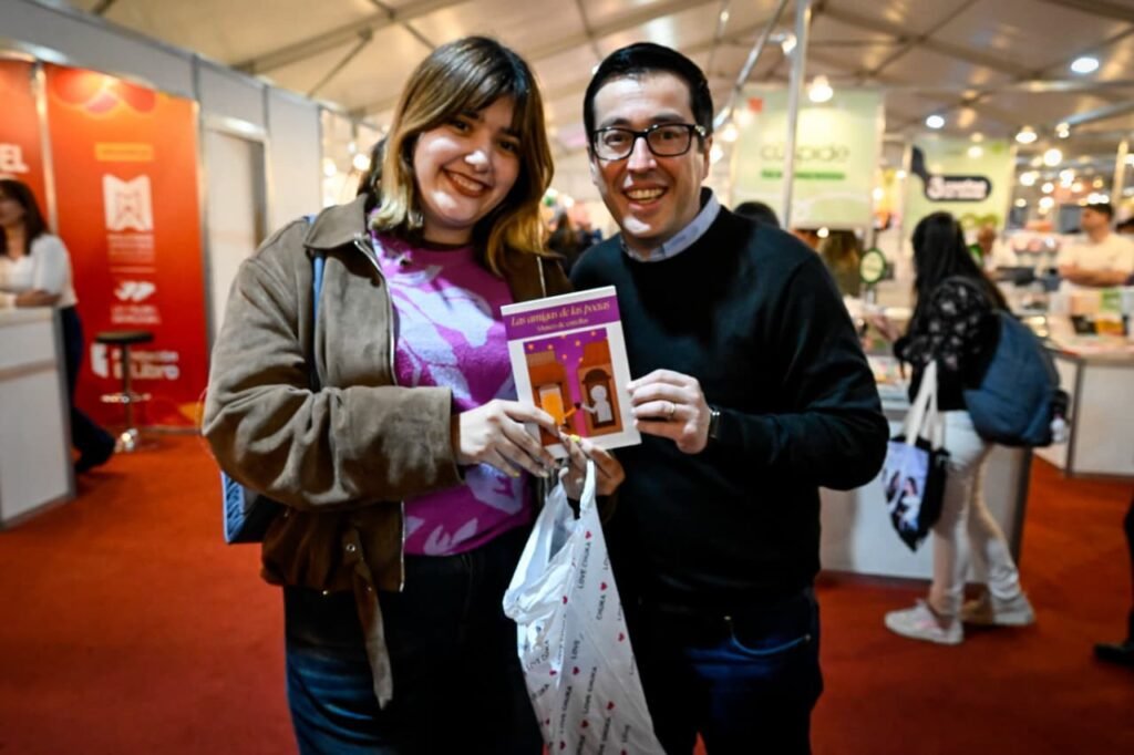 MÁS DE 150 MIL PERSONAS VISITARON LA 7.ª FERIA DEL LIBRO DE MALVINAS ARGENTINAS
