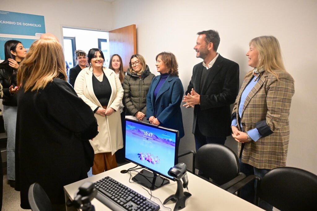Más servicios cerca de casa DNI, partidas y trámites de documentación en Garín