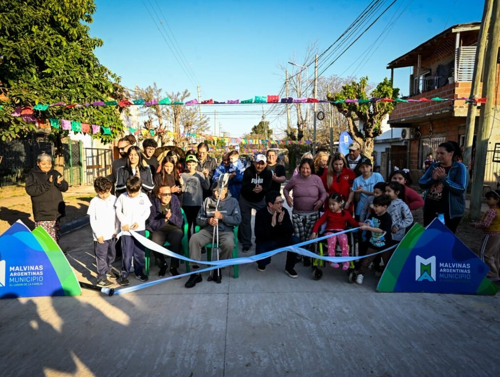 Nardini inauguró obra de pavimentación y reafirmó el modelo de gestión de Malvinas