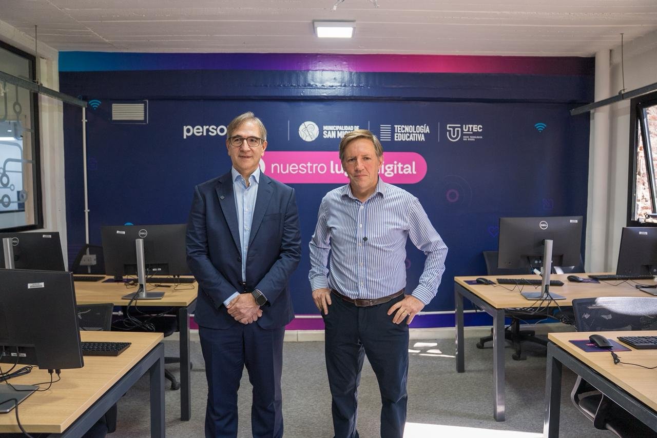 Personal inauguró en San Miguel su primera Aula Digital de la provincia