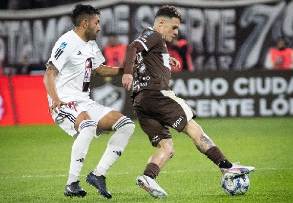 A la espera de Libertadores y Copa Argentina, Platense empato con Riestra en Vicente López