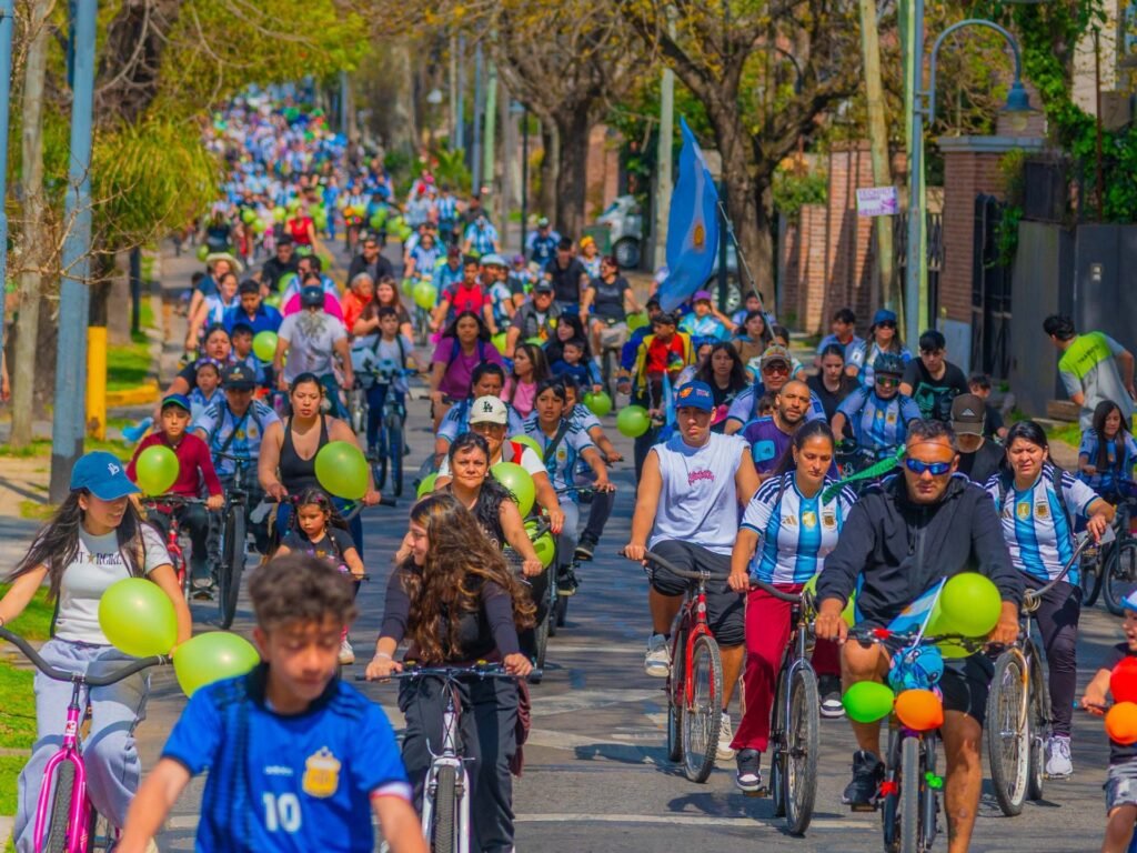 San Fernando disfrutó una multitudinaria Bicicleteada Familiar