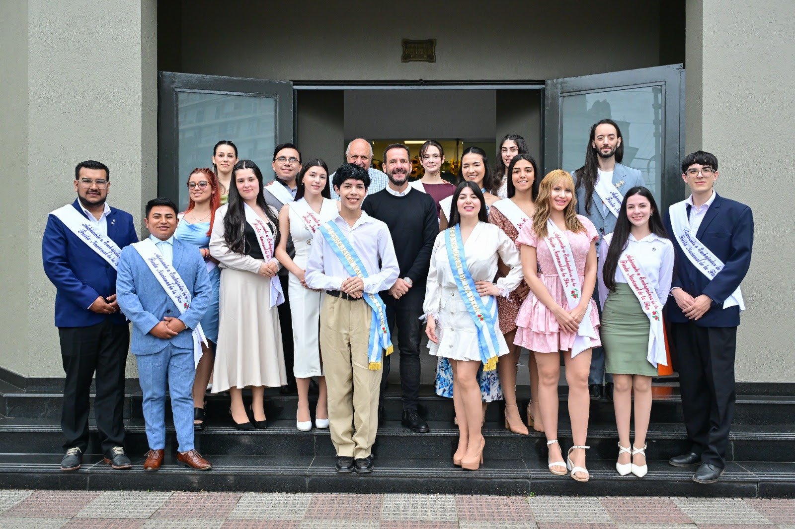 Fiesta Nacional de la Flor 2026 - embajadores -escobar