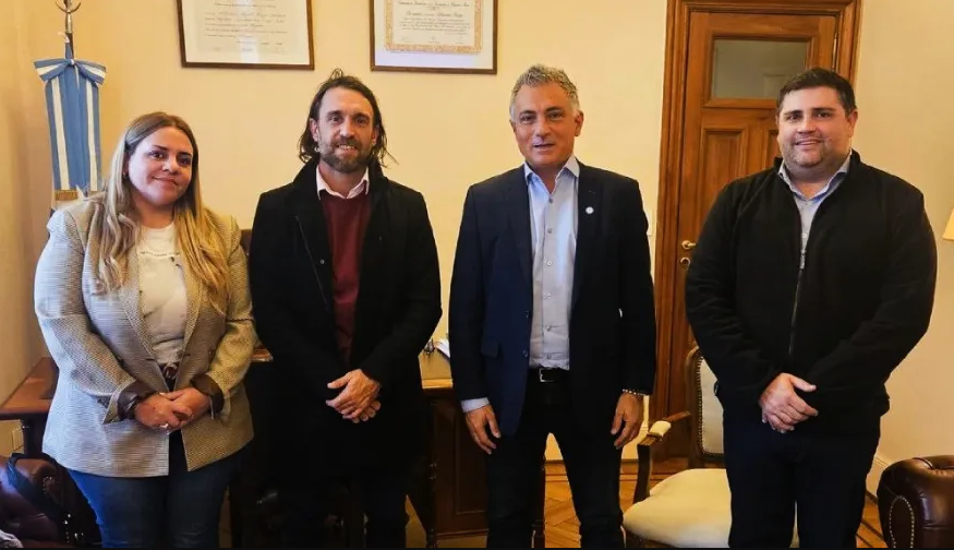 Oscar ahumada - zarate - River - LLA