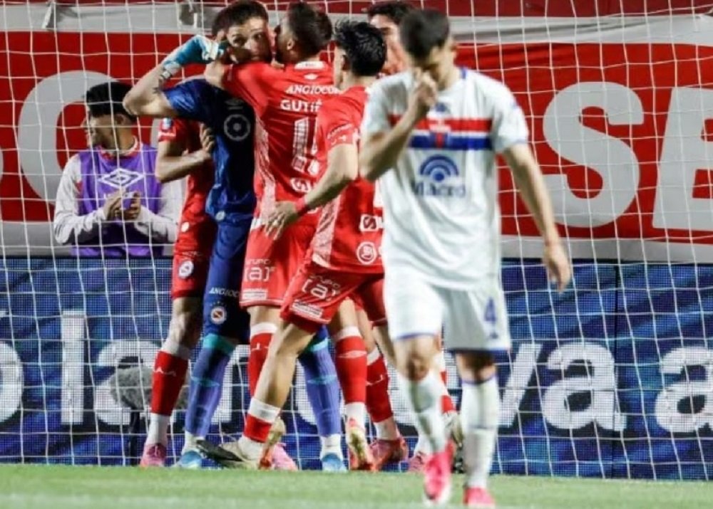 Argentinos Juniors le ganó al Matador que mereció más