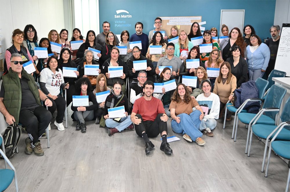 Más de 40 docentes de San Martín participaron en el Ateneo Docente en EVA