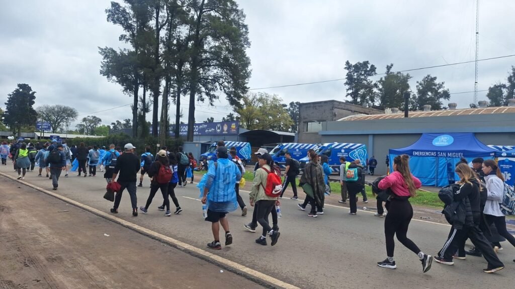 Emergencias San Miguel atendió a 935 fieles en la 52° Peregrinación Juvenil a Luján