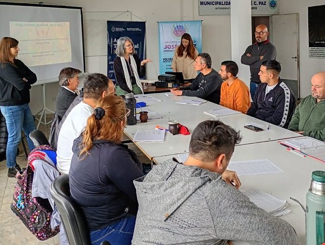 José C. Paz impulsa espacios de aprendizaje para fortalecer la búsqueda de empleo