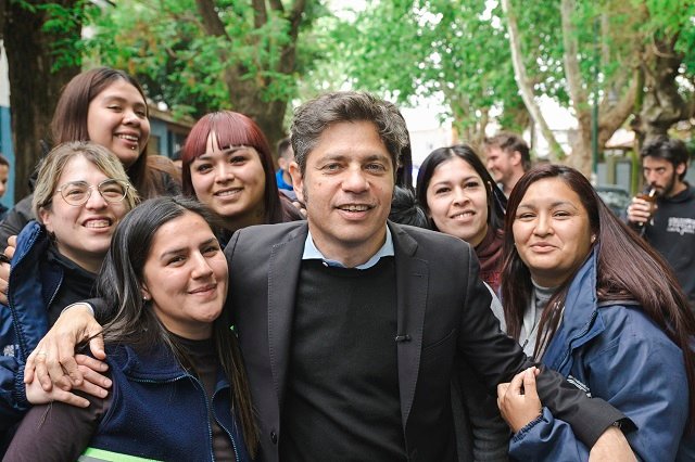 Kicillof recorrió la nueva base de la UTOI en San Isidro