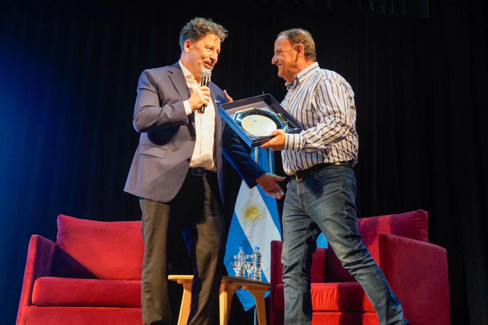 El intendente Menéndez recibió en Merlo al gobernador de La Rioja Ricardo Quintela