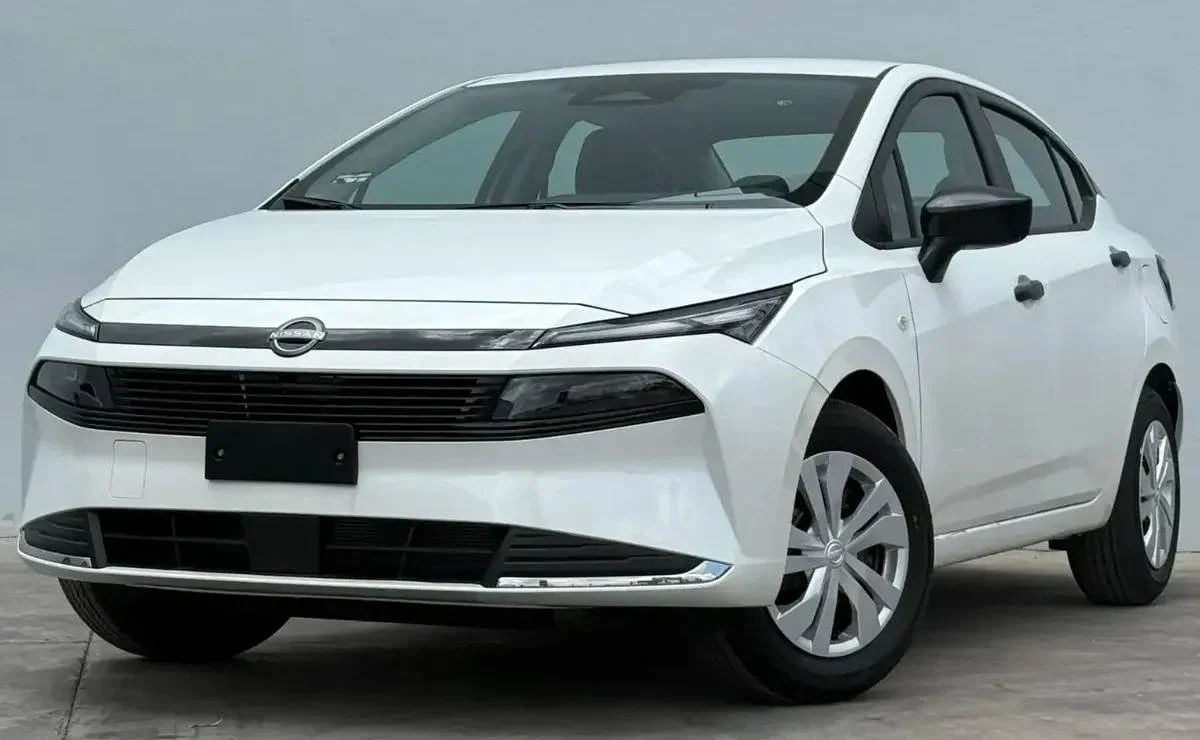 Nissan lanzó la versión más barata del nuevo Versa