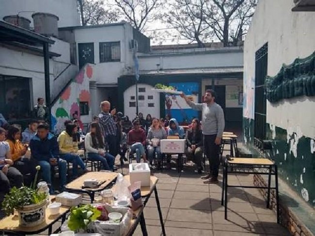 Escuela Secundaria 6 - san isidro - 50 años- carlos saavedra lamas